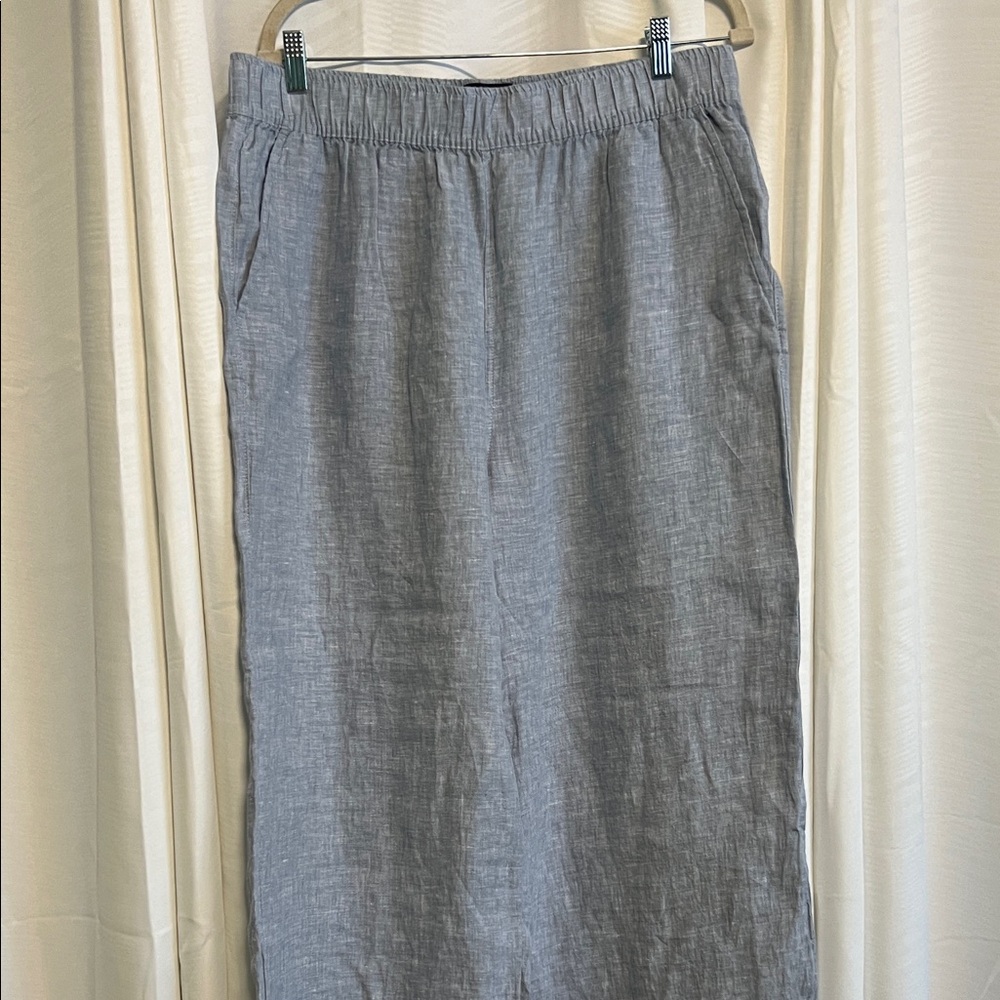 Tahari Light Gray Linen pants
